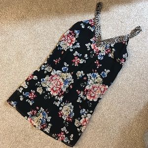 Flowy chiffon-like dress